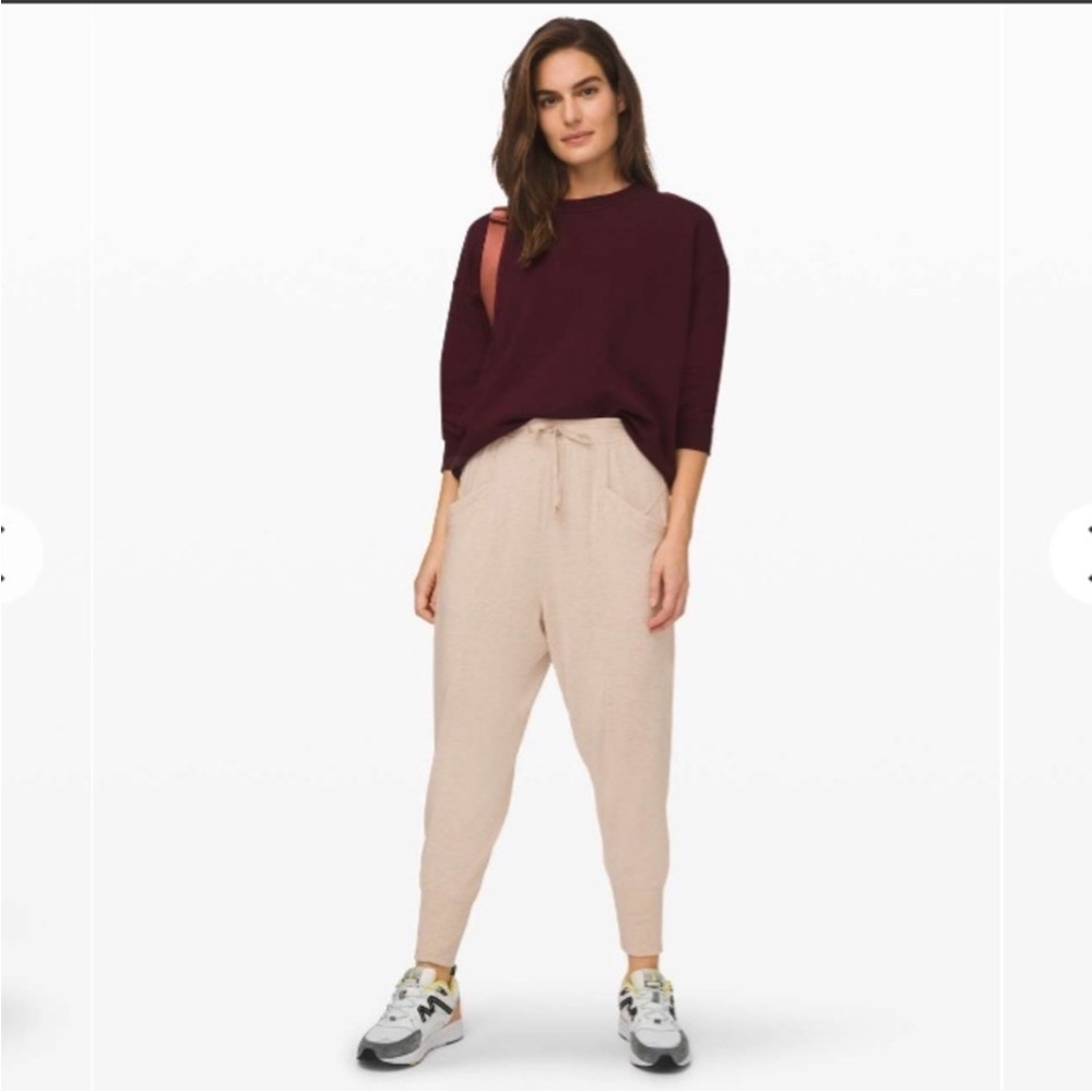 Lululemon still chill jogger
